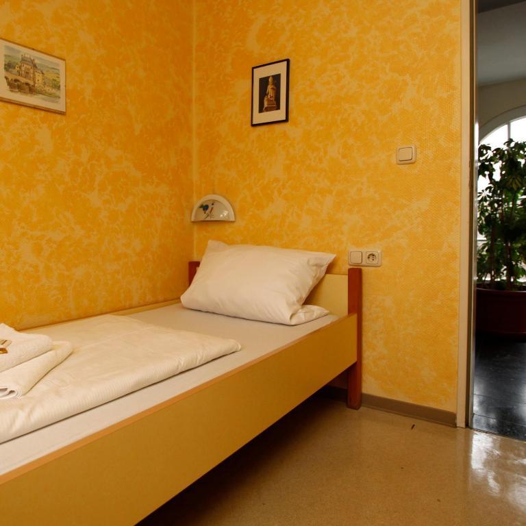 Kolping Hostel Trier Im Warsberger Hof Εξωτερικό φωτογραφία