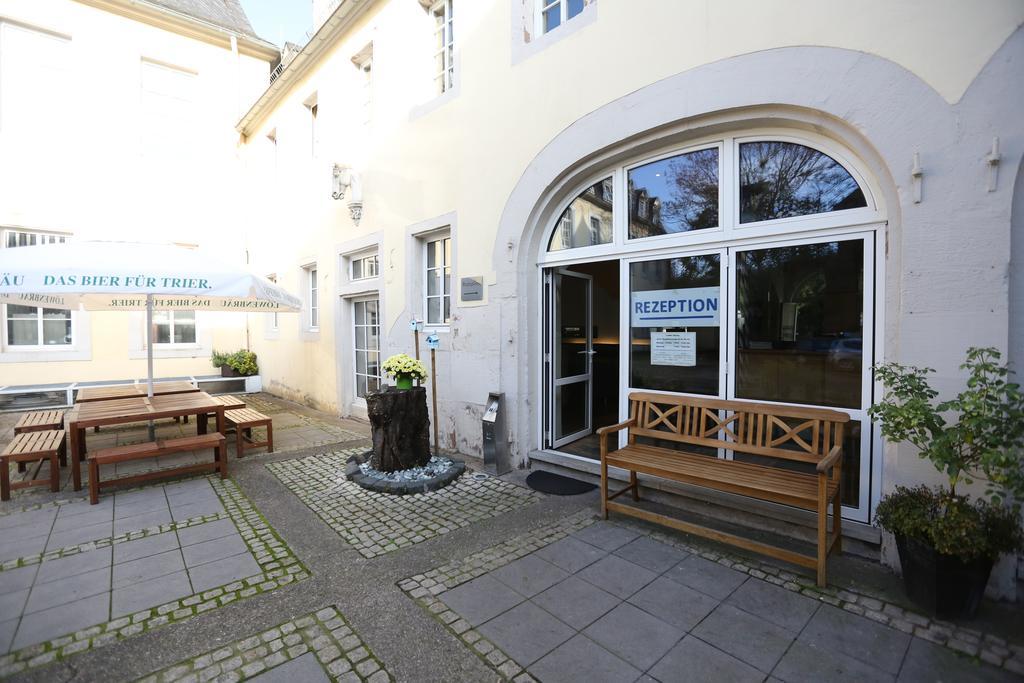Kolping Hostel Trier Im Warsberger Hof Εξωτερικό φωτογραφία