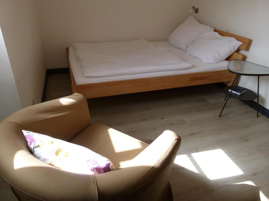 Kolping Hostel Trier Im Warsberger Hof Δωμάτιο φωτογραφία